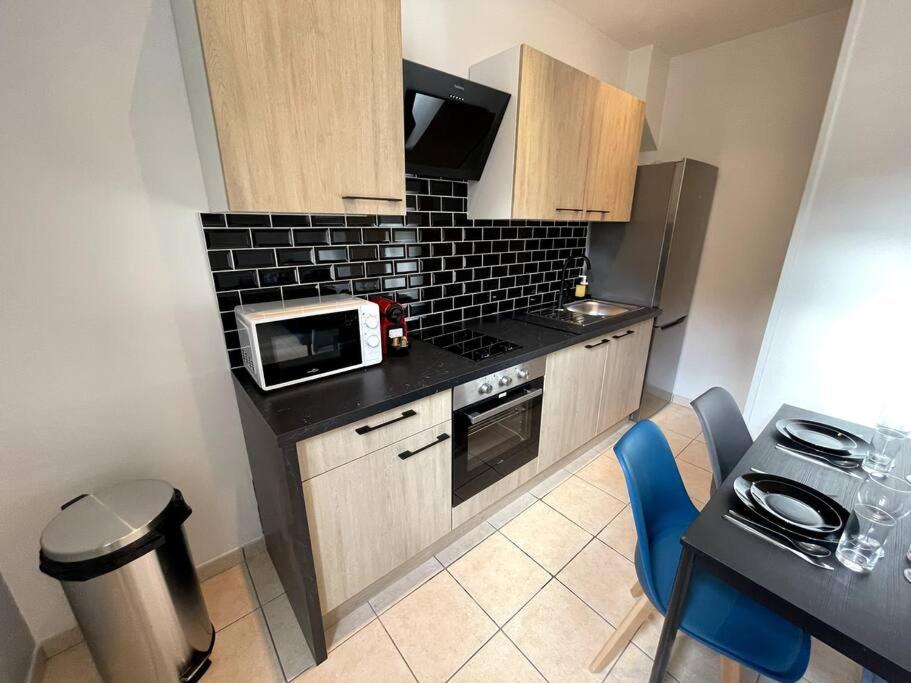 Appartement T2 Pour 3 Personnes Marsiglia Esterno foto