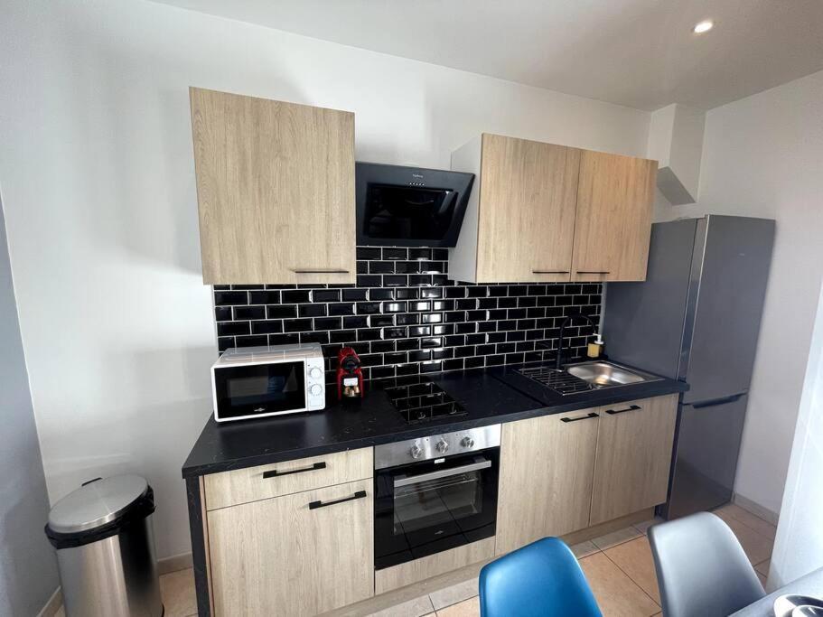 Appartement T2 Pour 3 Personnes Marsiglia Esterno foto