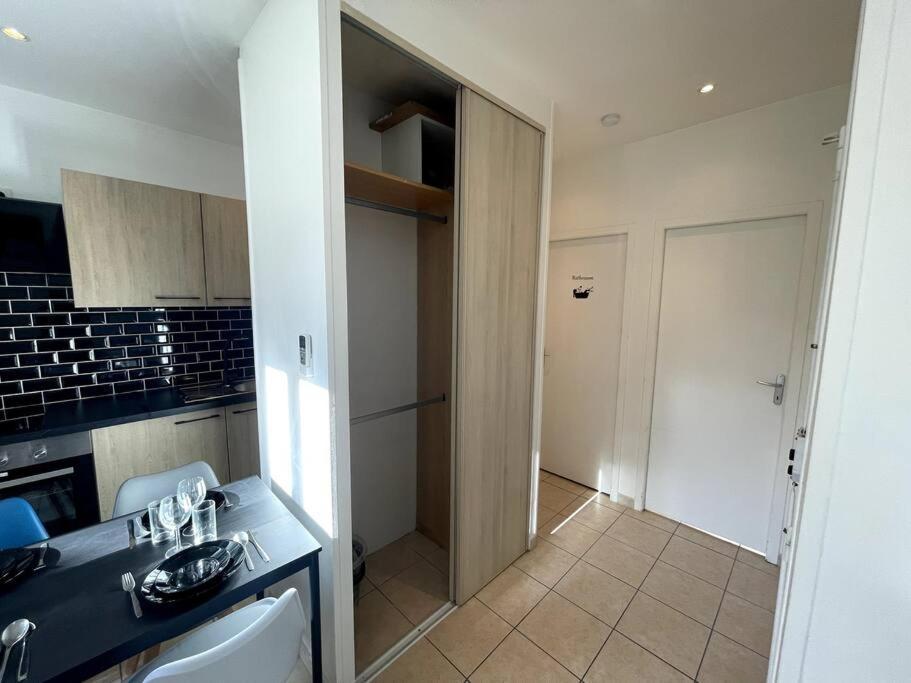 Appartement T2 Pour 3 Personnes Marsiglia Esterno foto